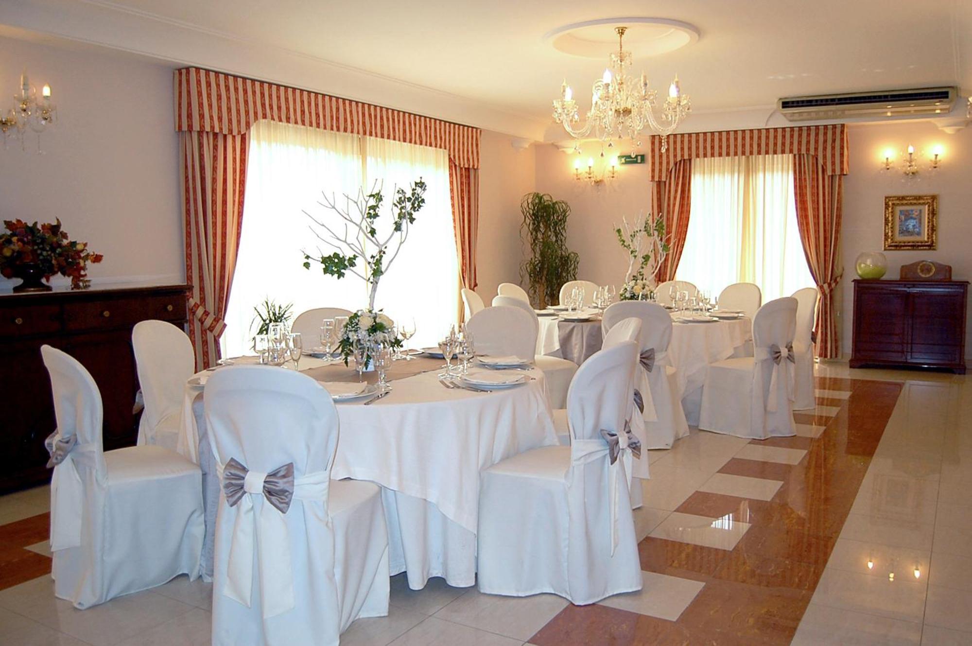 Hotel Ristorante Donato Calvizzano Exterior foto