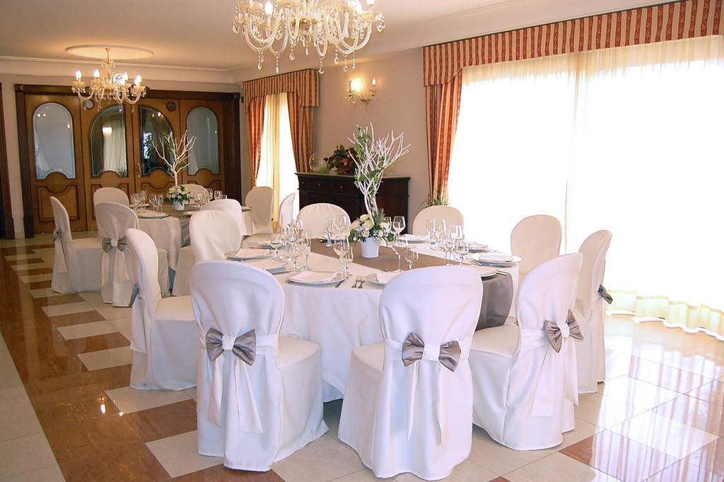Hotel Ristorante Donato Calvizzano Exterior foto