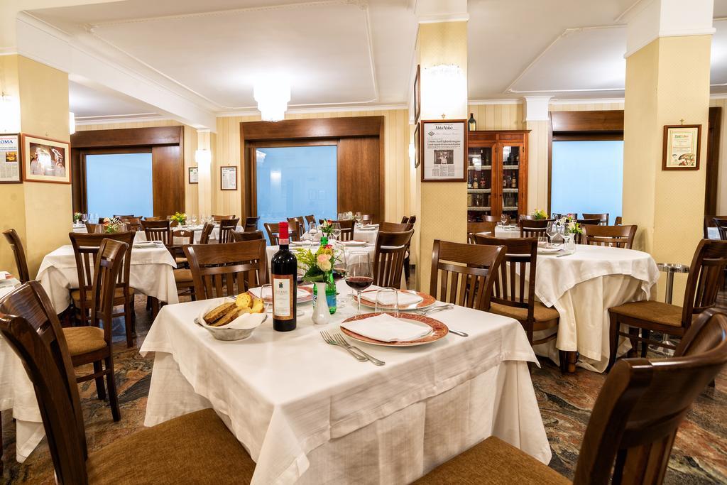 Hotel Ristorante Donato Calvizzano Exterior foto